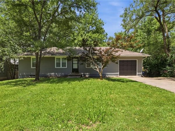 10504 Corrington Avenue, Kansas City, MO 64134