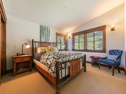 2392 Overlook Place, Truckee, CA 96161 Photo