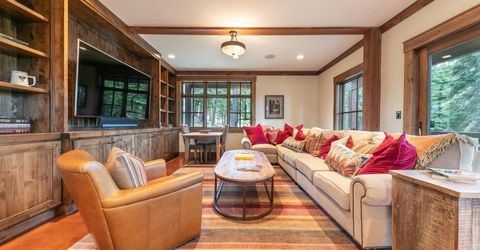 2392 Overlook Place, Truckee, CA 96161 Photo