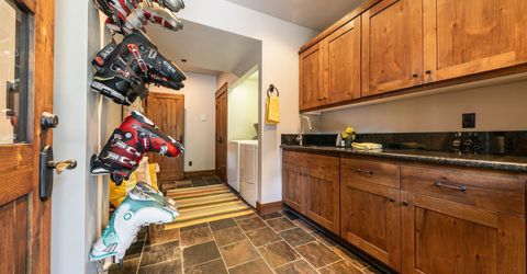 2392 Overlook Place, Truckee, CA 96161 Photo