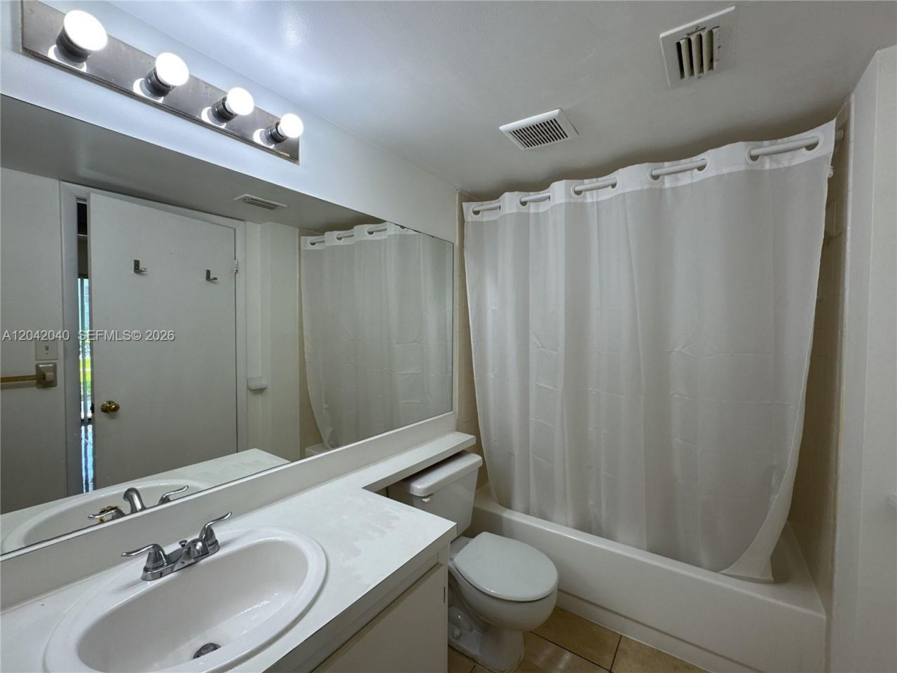550 S Park Rd , Unit 18-8, Hollywood, FL 33021 Photo