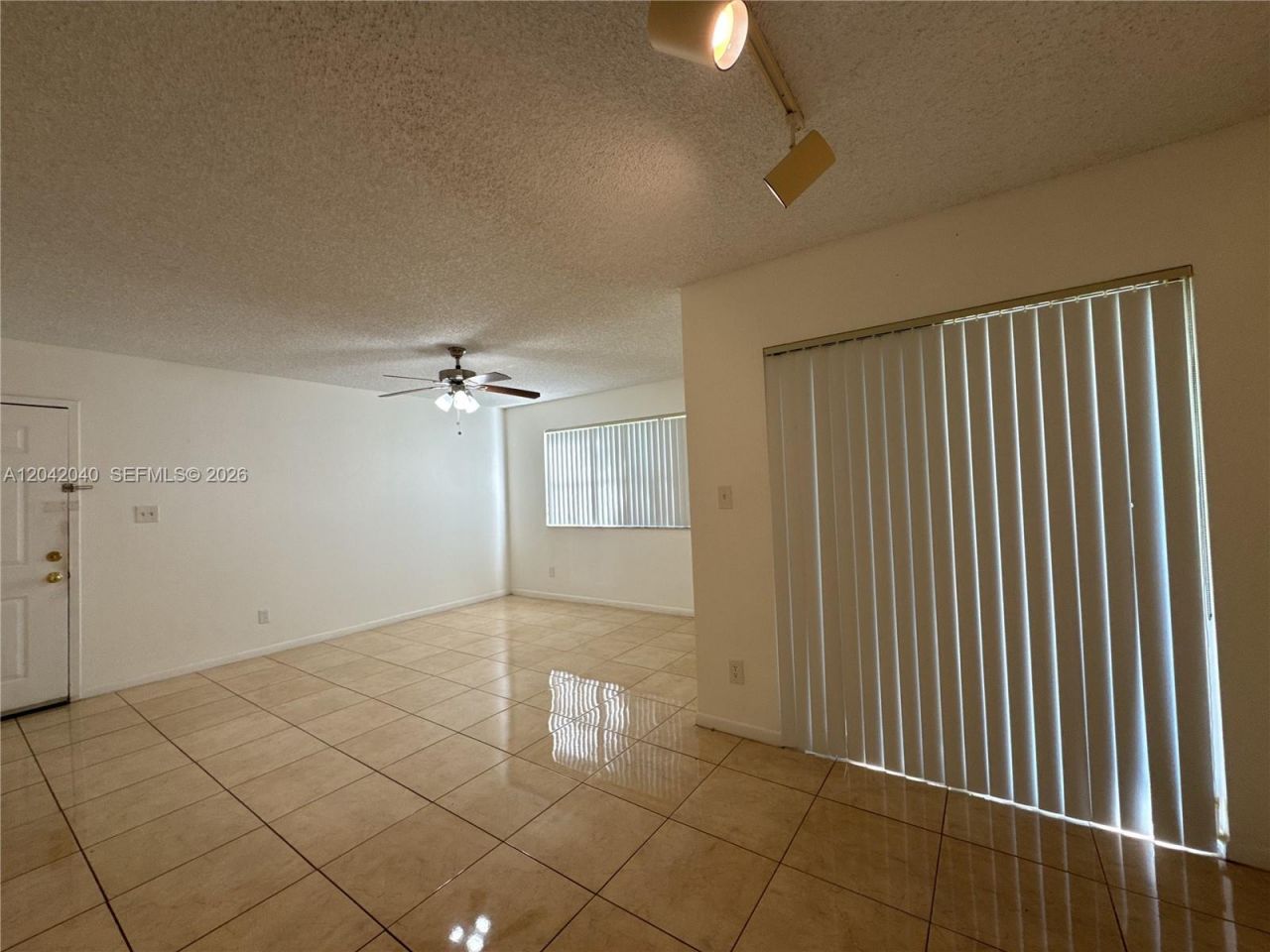 550 S Park Rd , Unit 18-8, Hollywood, FL 33021 Photo