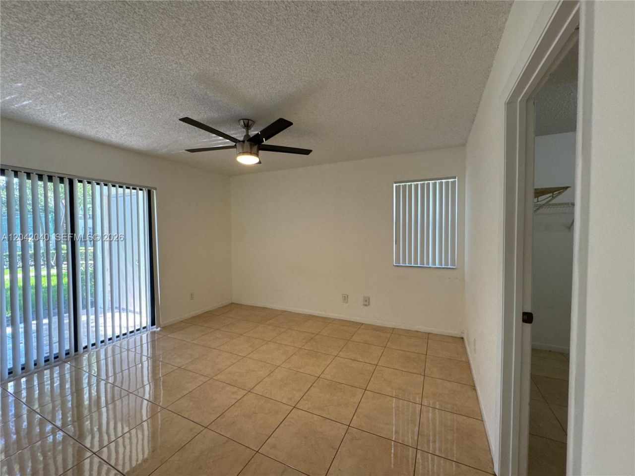 550 S Park Rd , Unit 18-8, Hollywood, FL 33021 Photo