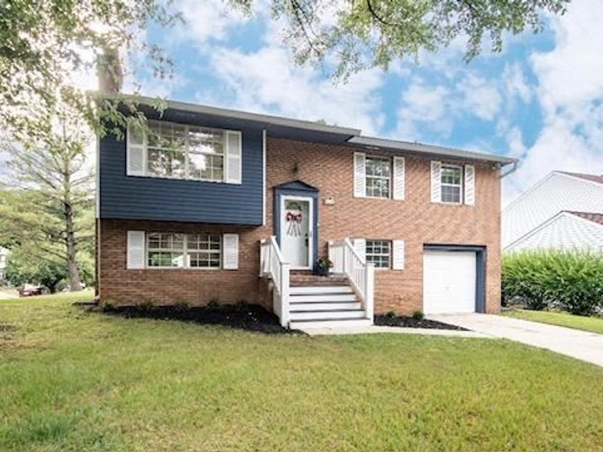 1240 Viking Drive N, Arnold, MD 21012 Main Photo