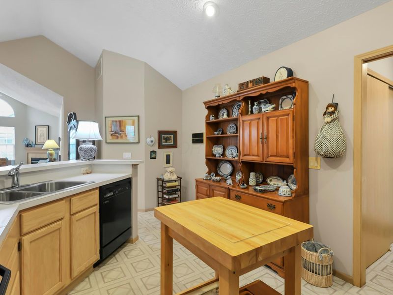 5598 Brickstone Place, Unit 4, Hilliard, OH 43026 Photo 26
