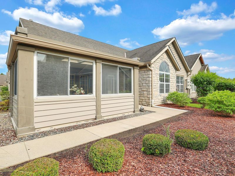 5598 Brickstone Place, Unit 4, Hilliard, OH 43026 Photo 4