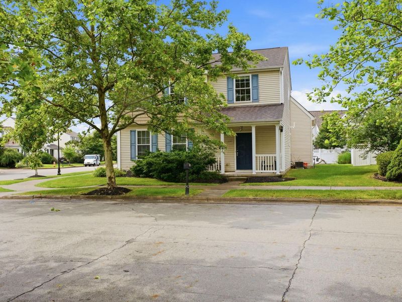 6015 Grand Strand Avenue, Westerville, OH 43081 Photo 2