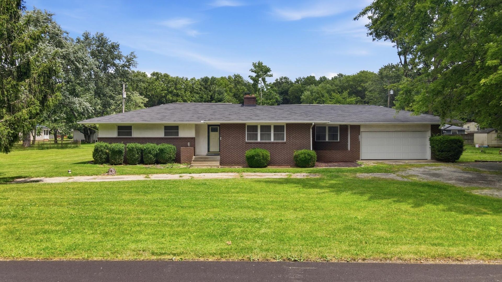 133 S Summit Ridge Drive , Reynoldsburg, OH 43068 Main Photo