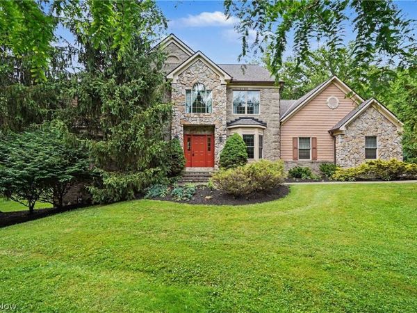 11440 Glenmora Drive , Chardon, OH 44024