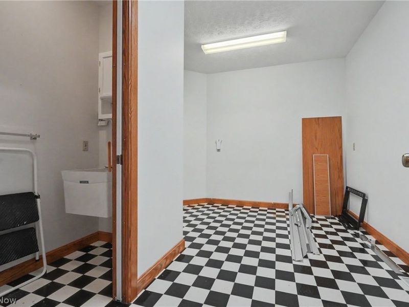 11440 Glenmora Drive, Chardon, OH 44024 Photo 30