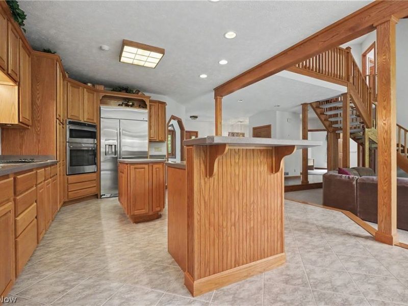 11440 Glenmora Drive, Chardon, OH 44024 Photo 5