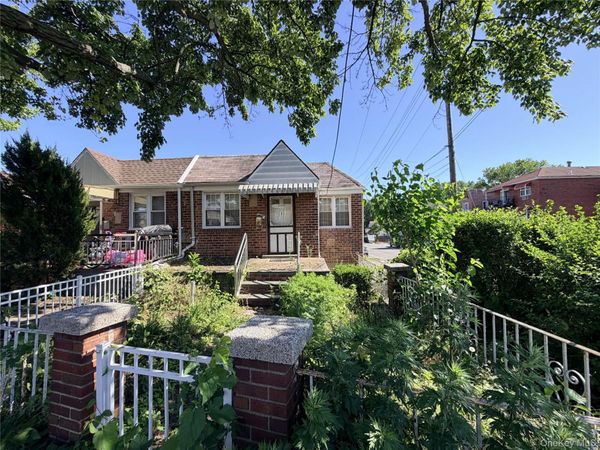 3140 Waterbury Avenue , Bronx, NY 10465