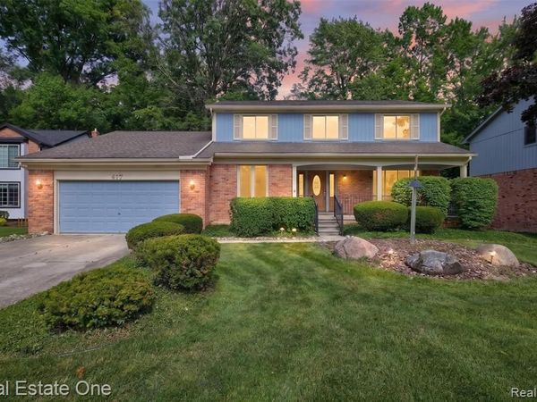 417 Eckford Circle, Troy, MI 48085