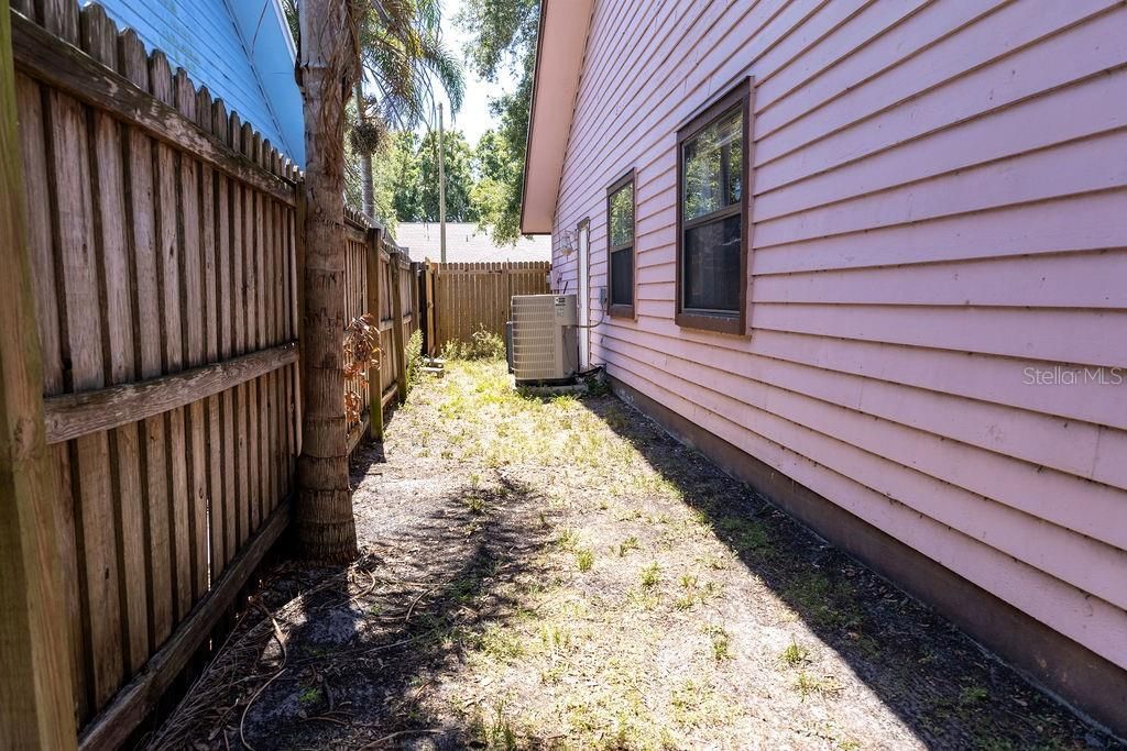 1707 Whispering Drive E, Largo, FL 33771 Photo