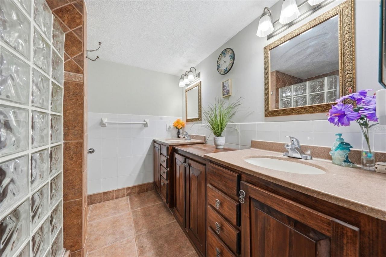 4214 Lake Underhill Road, Unit 6A2, Orlando, FL 32803 Photo
