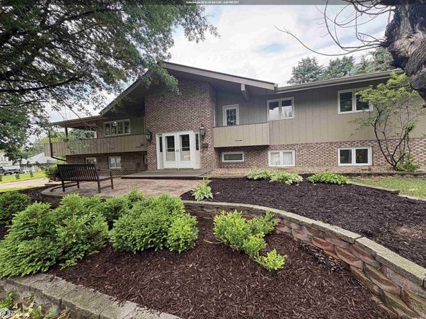 110 Sunnyside, Dumont, IA 50625