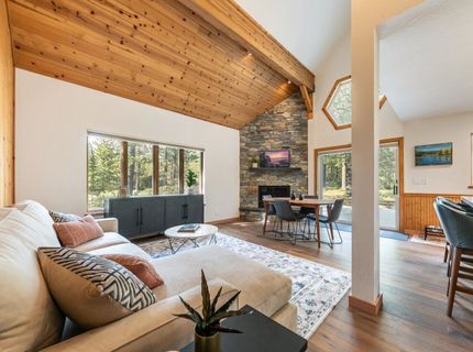 14856 Wolfgang Road, Truckee, CA 96161 Photo