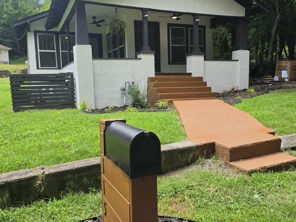 115 ROANOKE Street, Hot Springs, AR 71901
