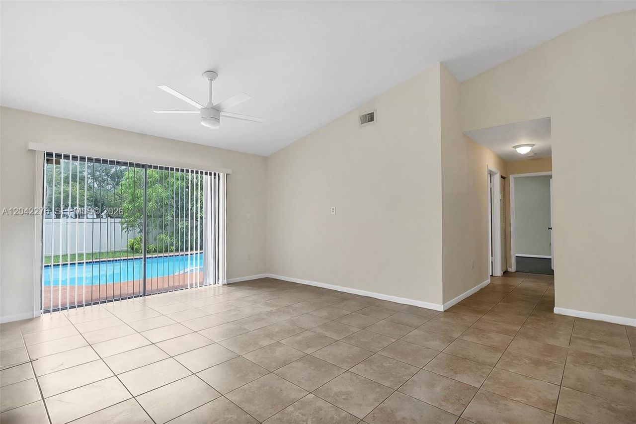 681 Thornridge Ave, Davie, FL 33325 Photo