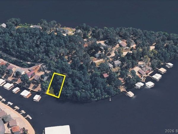 1R Shawnee Road, Sunrise Beach, MO 65079