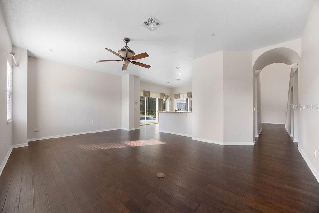 9050 Dancy Tree Court, Orlando, FL 32836 Photo