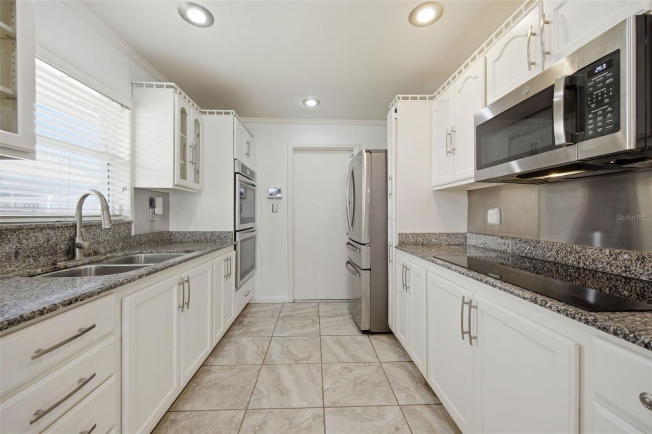 5113 Pennsbury Drive, Tampa, FL 33624 Photo