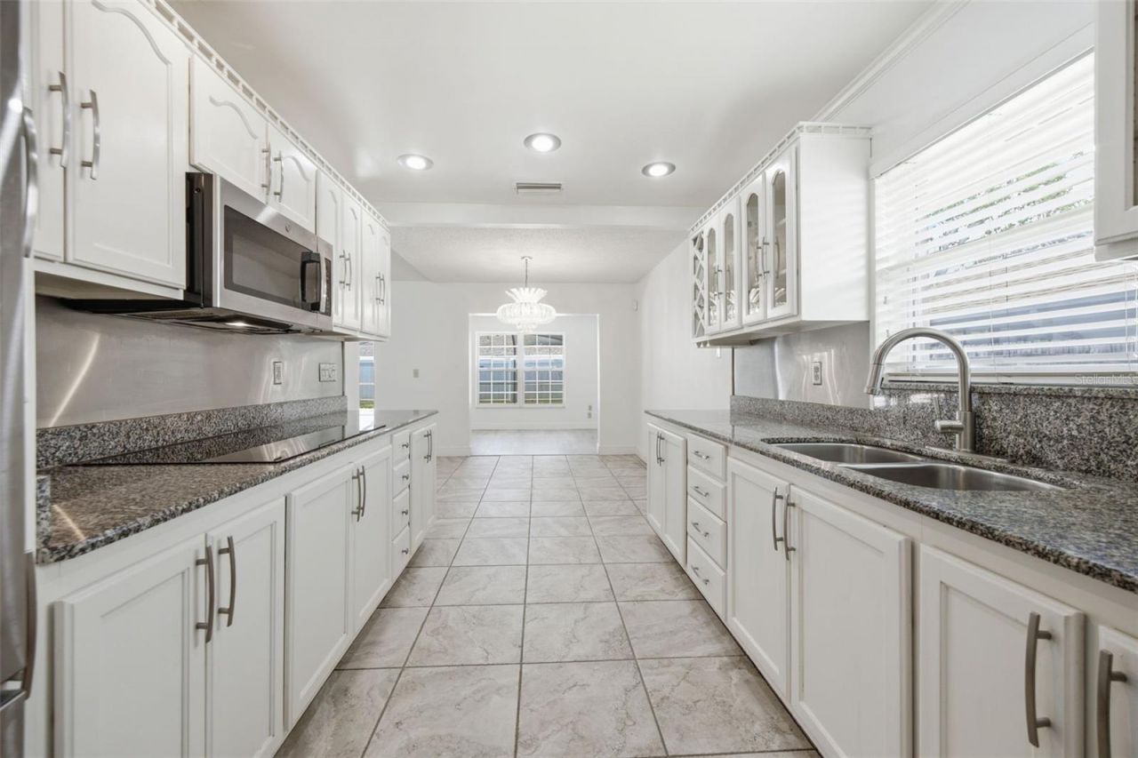 5113 Pennsbury Drive, Tampa, FL 33624 Photo