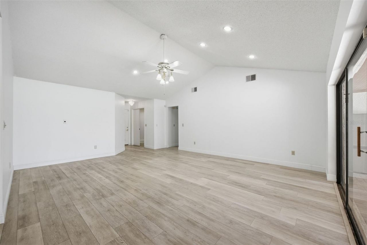 5113 Pennsbury Drive, Tampa, FL 33624 Photo
