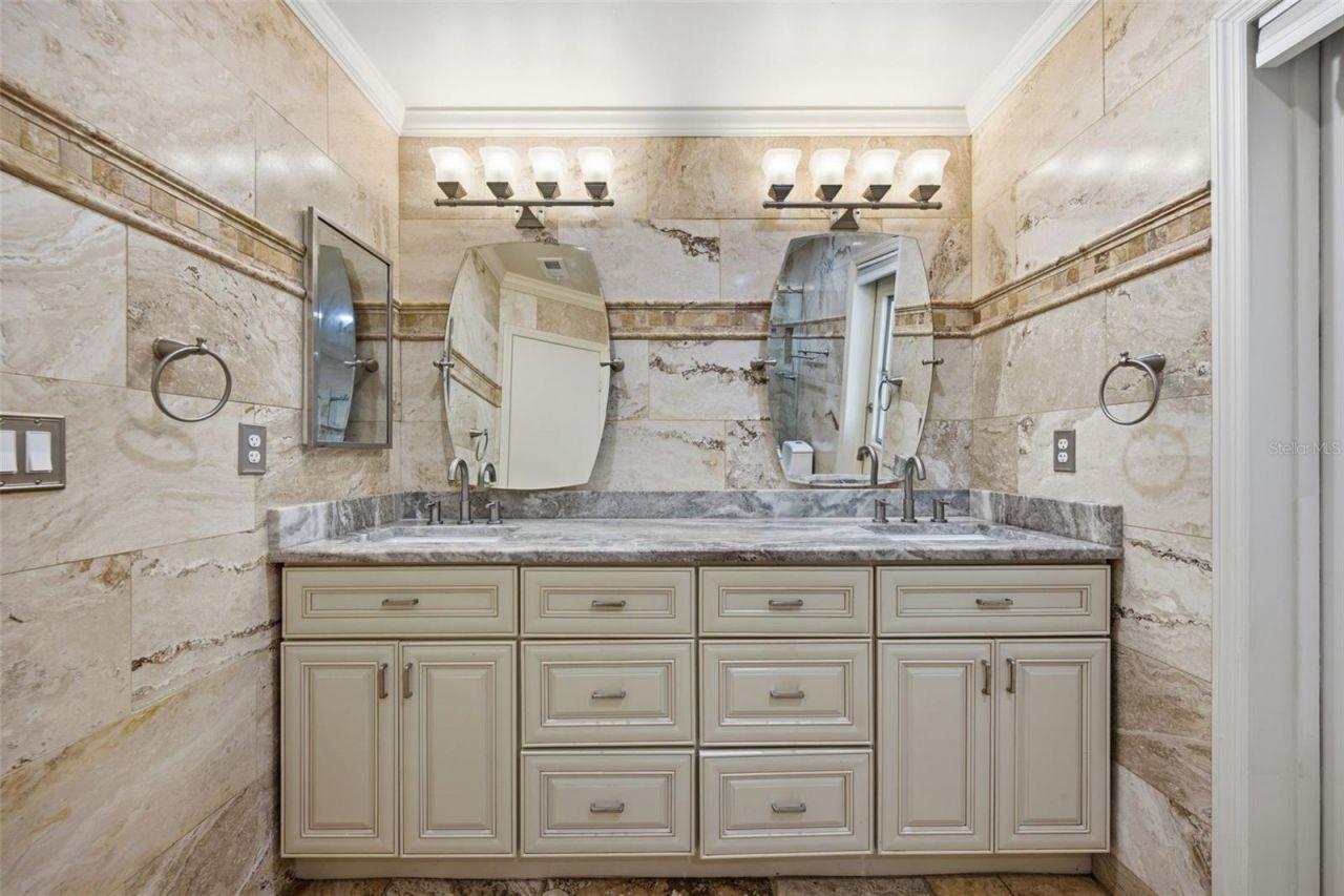 5113 Pennsbury Drive, Tampa, FL 33624 Photo