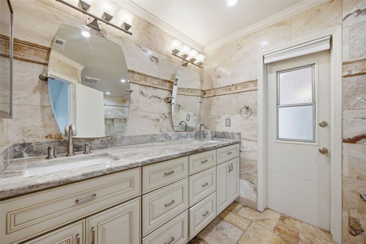 5113 Pennsbury Drive, Tampa, FL 33624 Photo