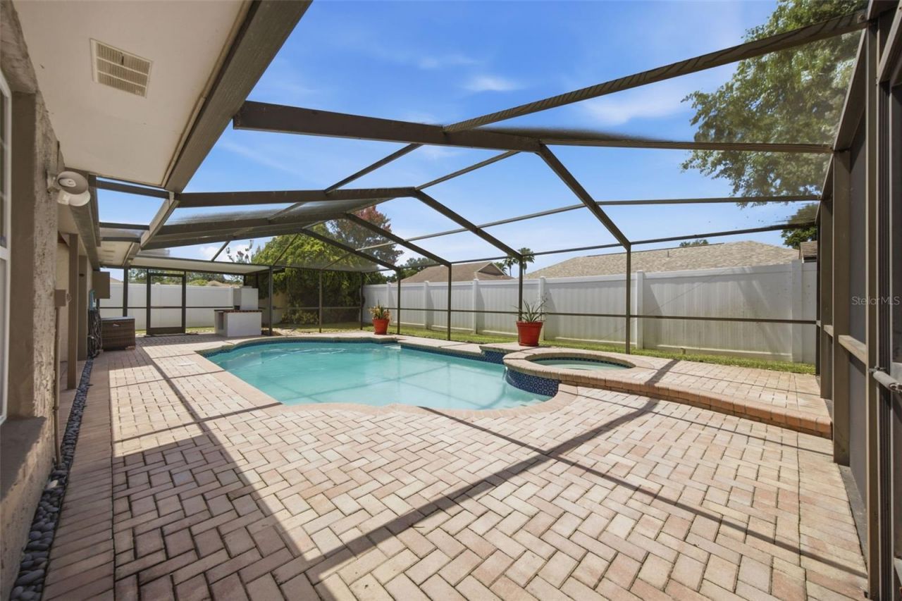 5113 Pennsbury Drive, Tampa, FL 33624 Photo