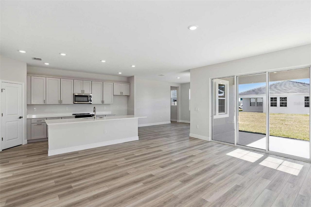 33595 Twilight Sea Place , Dade City, FL 33525 Photo
