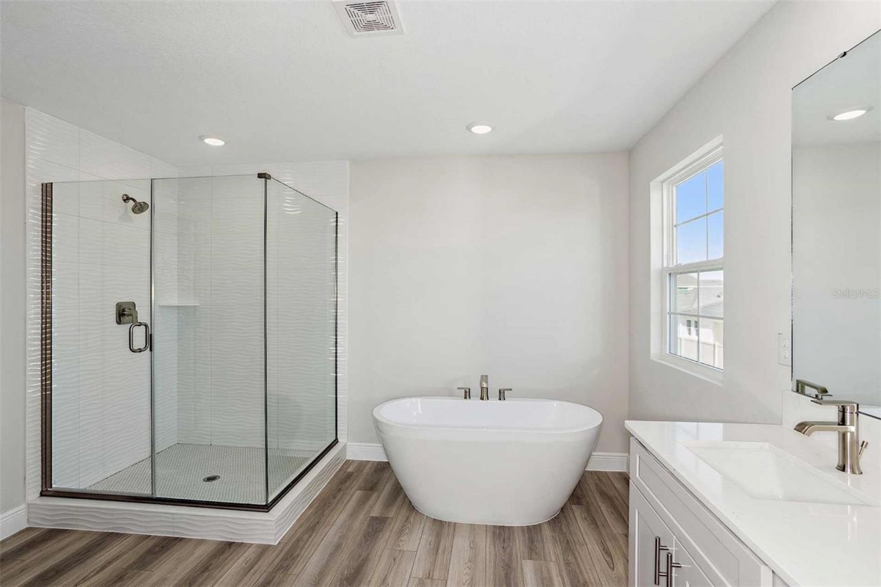 33595 Twilight Sea Place , Dade City, FL 33525 Photo