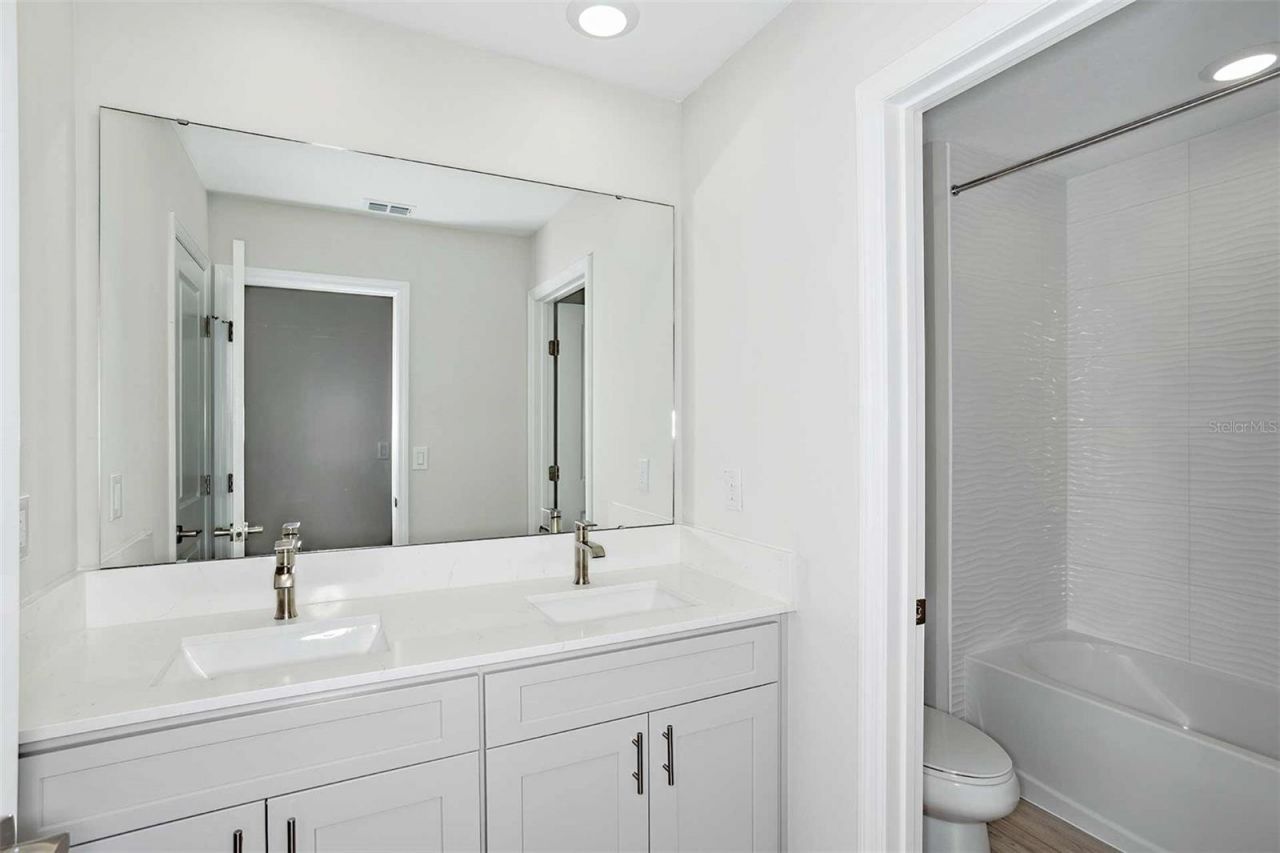 33595 Twilight Sea Place , Dade City, FL 33525 Photo