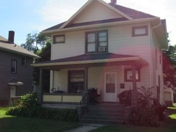 667 S Myrtle Avenue , Kankakee, IL 60901