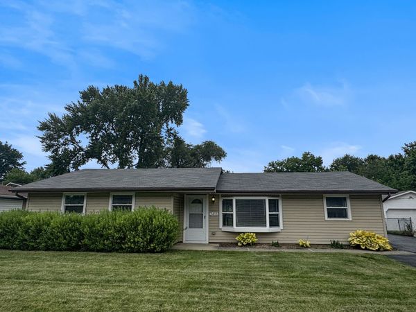 2413 Meridian Drive, Joliet, IL 60431