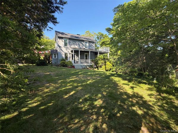 207 Prospect Avenue , Sea Cliff, NY 11579