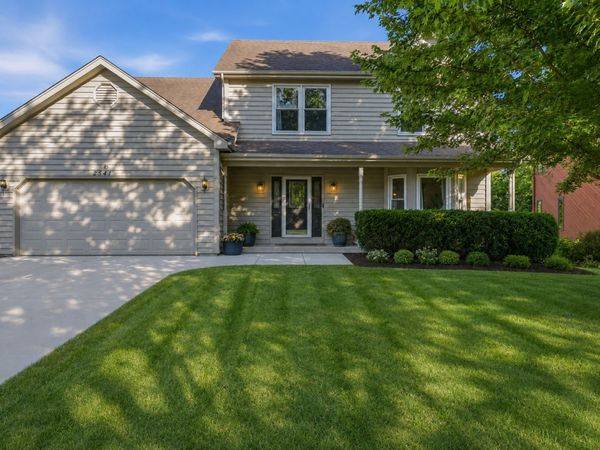 2541 Cheshire Drive , Aurora, IL 60504