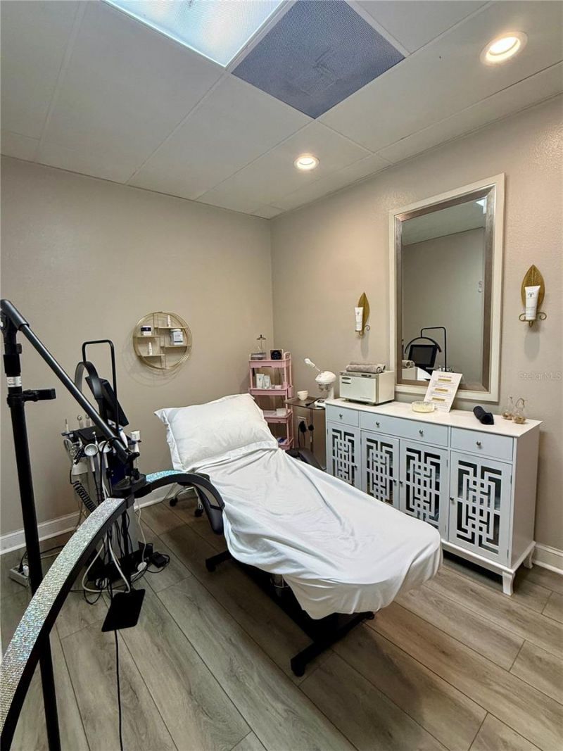 5404 Hoover Boulevard, Unit 24, Tampa, FL 33634 Photo