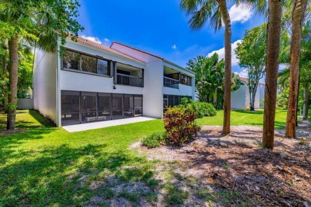 2517 Presidential Way, Unit B, West Palm Beach, FL 33401 Photo