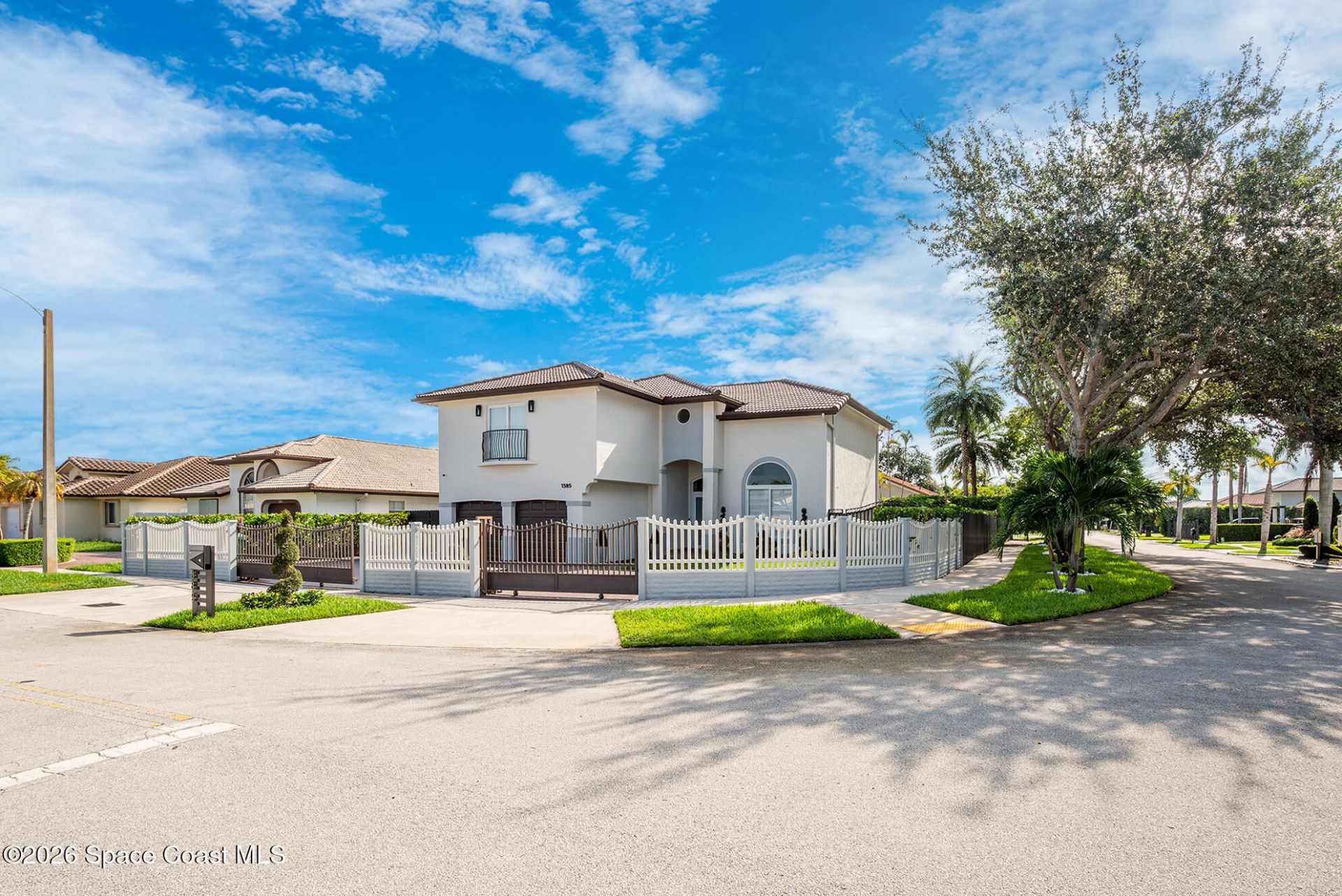 1385 SW 143rd Court , Miami, FL 33181 Photo