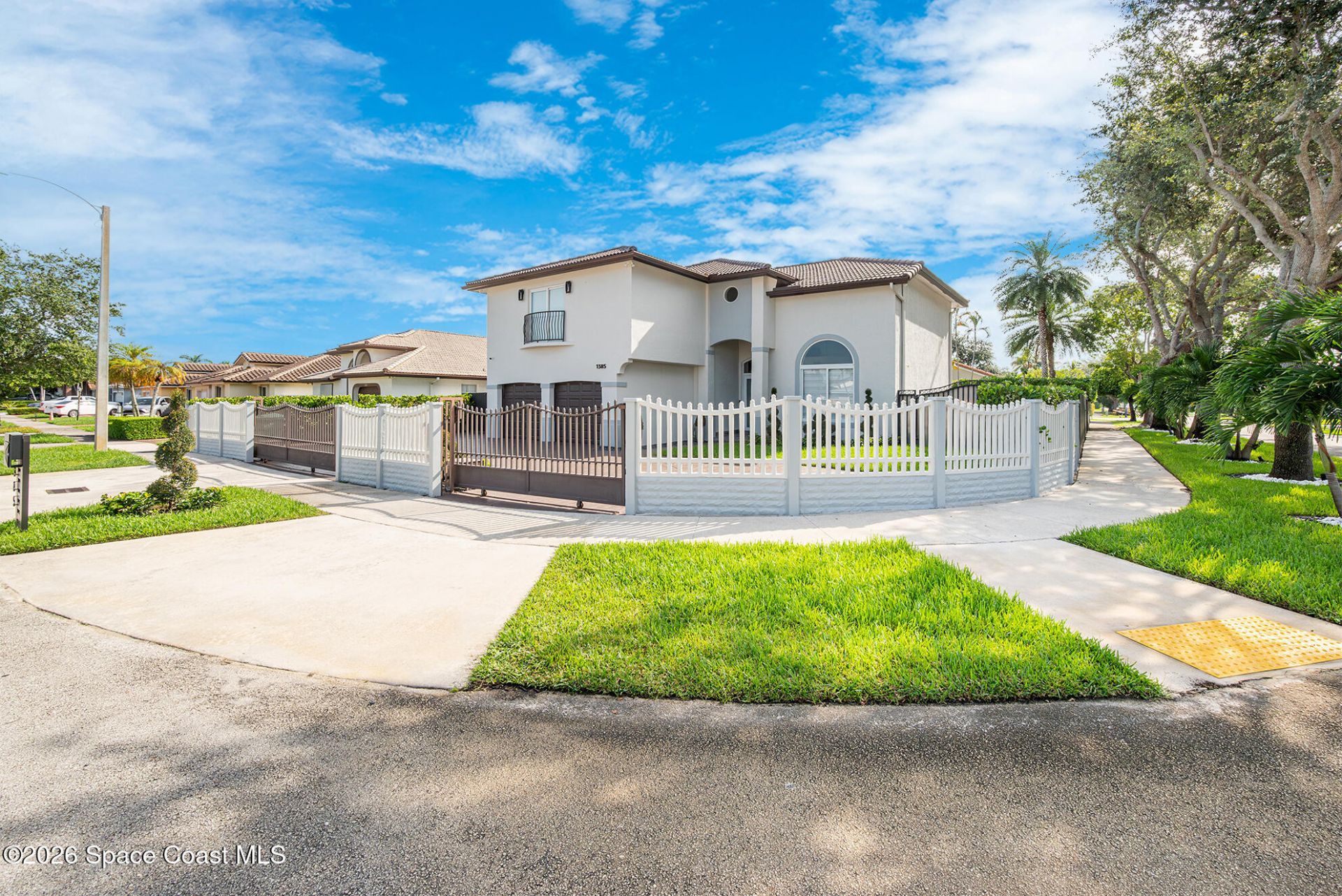 1385 SW 143rd Court , Miami, FL 33181 Photo