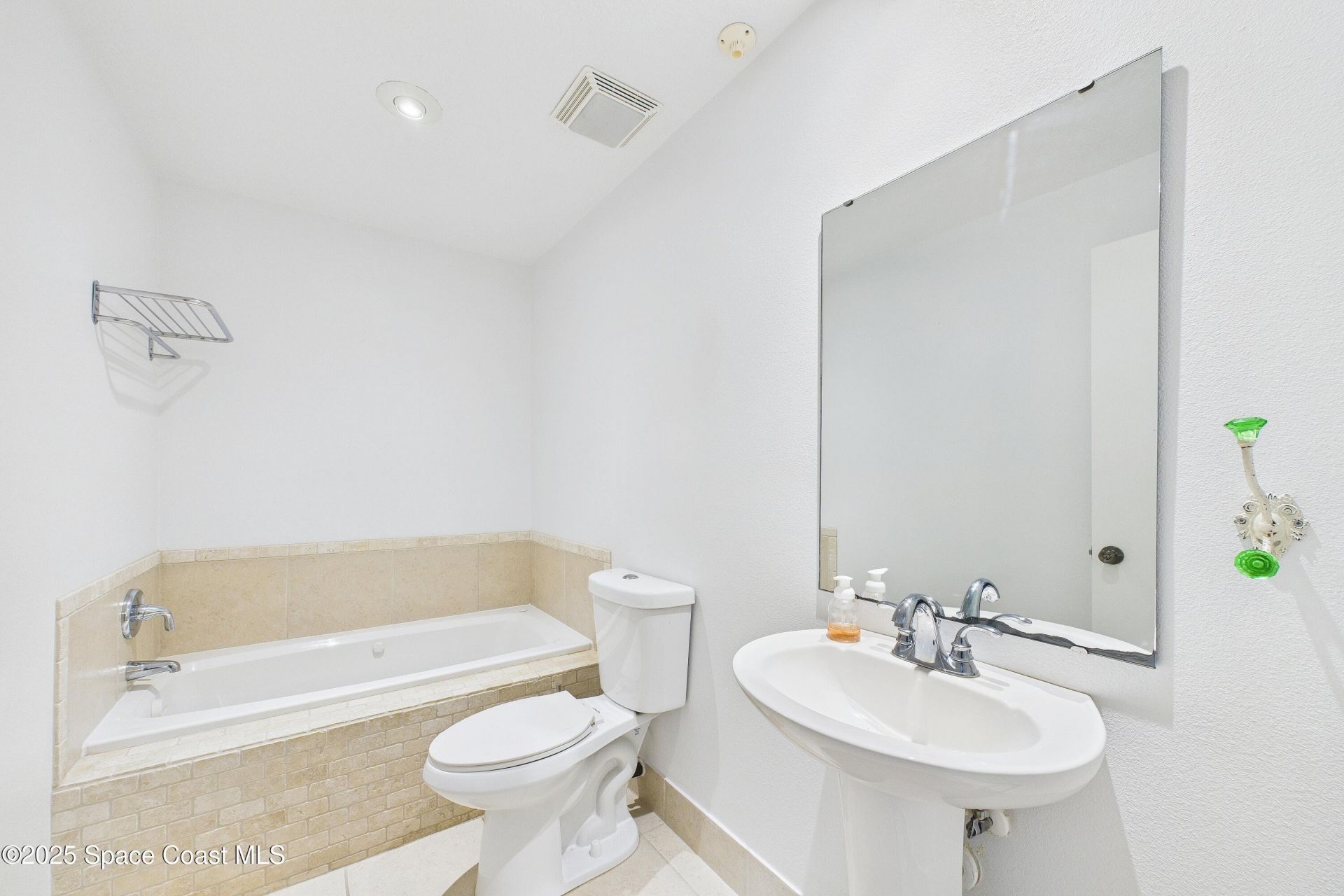 3435 Huggins Drive , Malabar, FL 32950 Photo