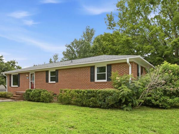 847 Anthony Ave , Smithville, TN 37166