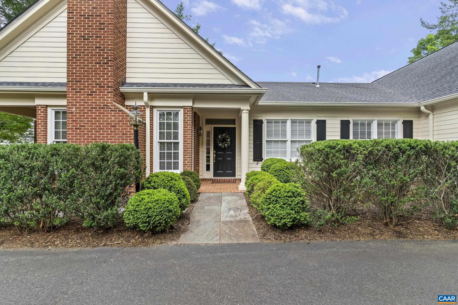 1147 Marion Dr, Charlottesville, VA 22903 Main Photo