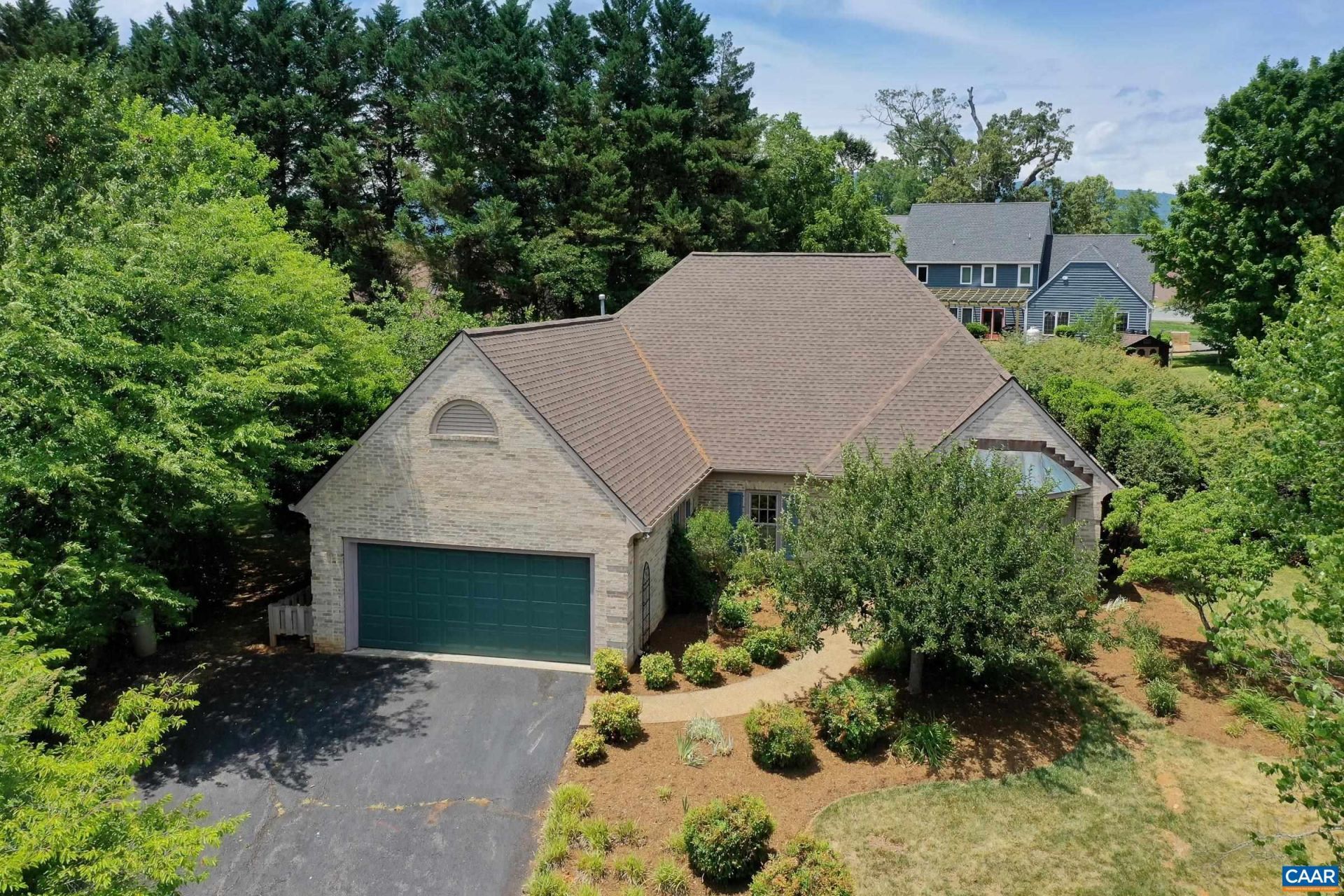 1130 Highlands Dr, Charlottesville, VA 22901 Main Photo
