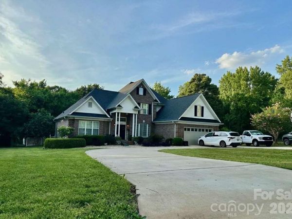 1093 Fairfield Drive, Gastonia, NC 28054