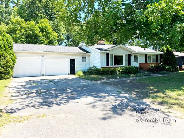 9068 Victor Avenue, Jenison, MI 49428