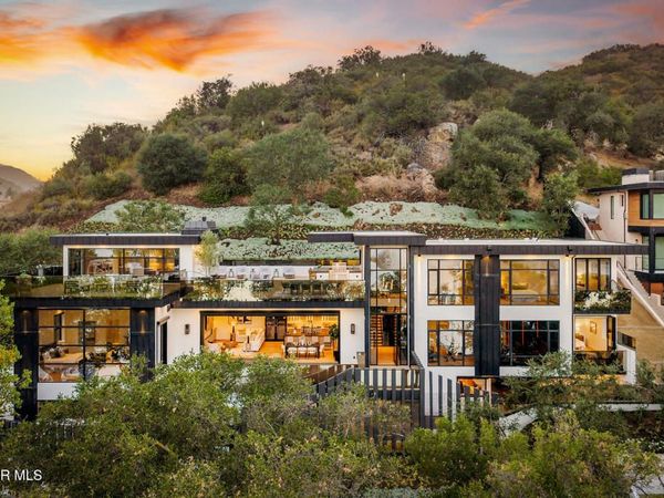 93 Lake Sherwood Drive, Lake Sherwood, CA 91361