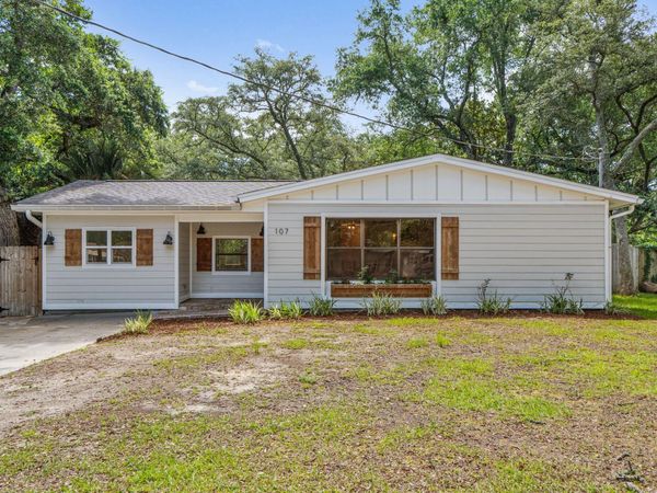 107 NE Ferry Road, Fort Walton Beach, FL 32548